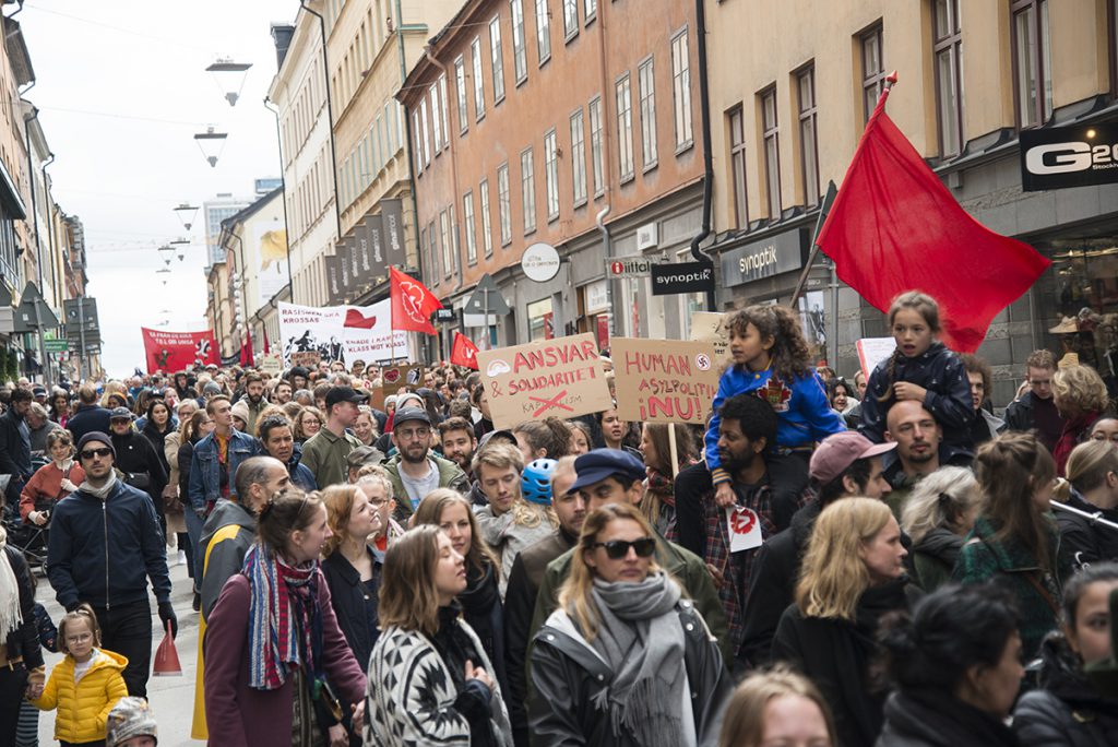 Vänsterpartister demonstrerar på första maj